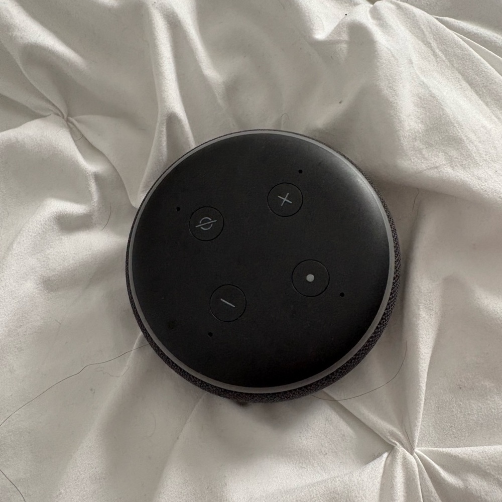 Black Amazon Echo Dot (3rd Gen) Smart Speaker